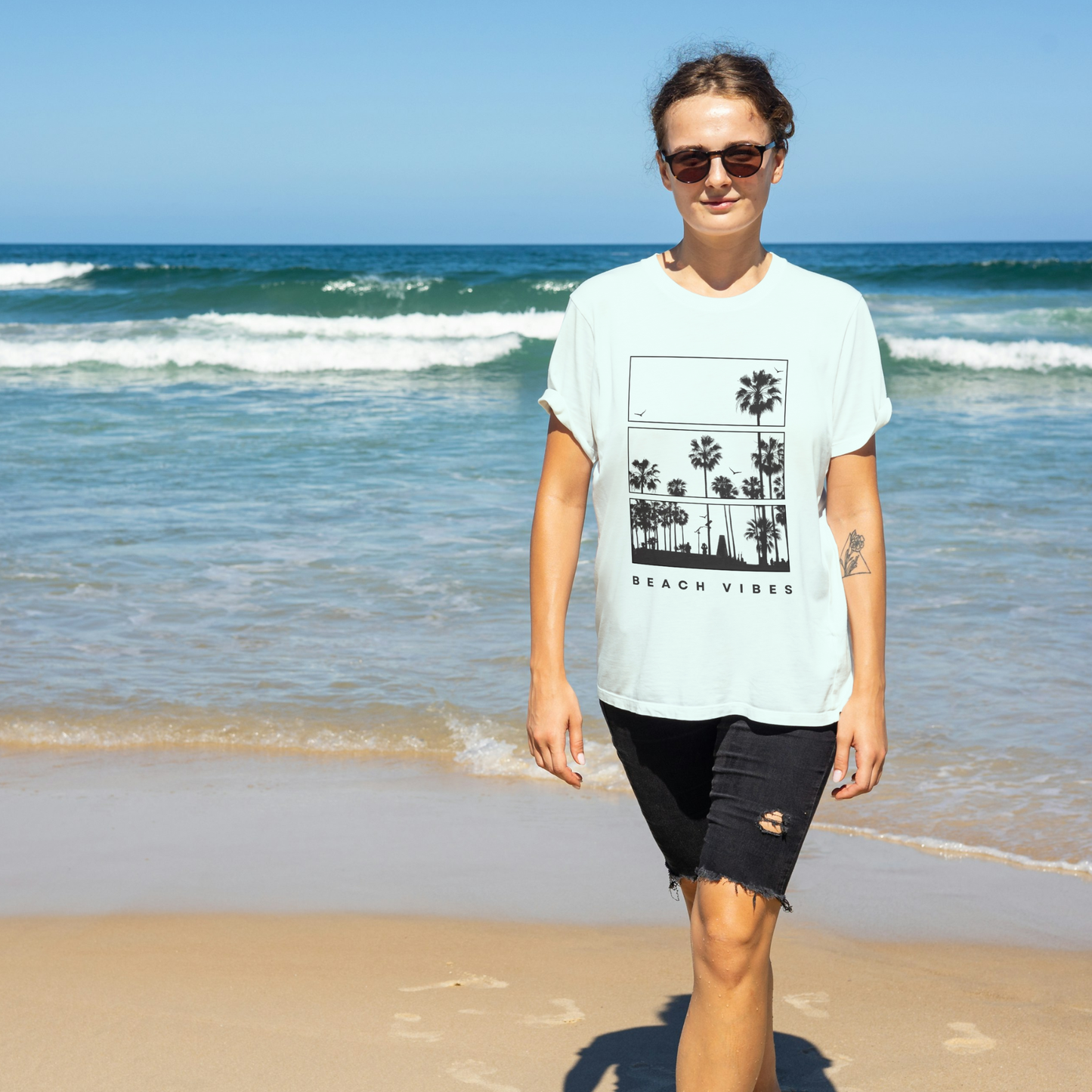Beach Vibes - Short Sleeve T-shirt