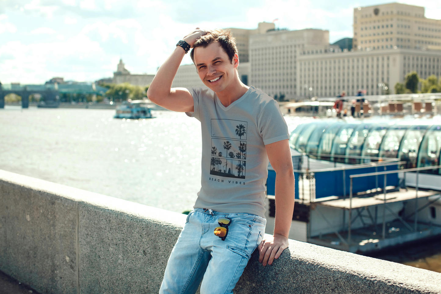 Beach Vibes - Short Sleeve T-shirt